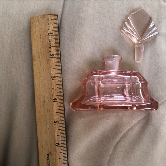 Vintage Pink Glass Perfume Bottle - Picture 5 of 6